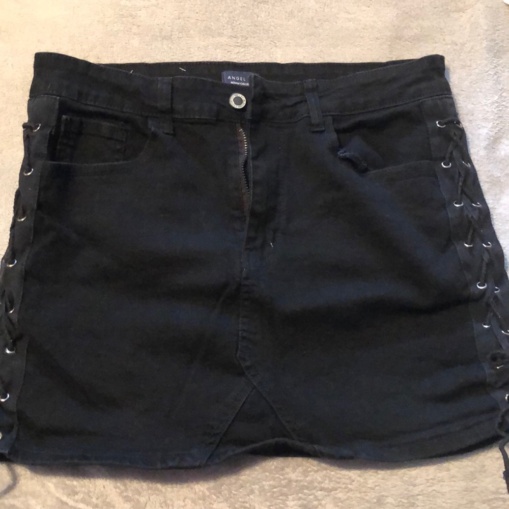 Mini black tie up skirt